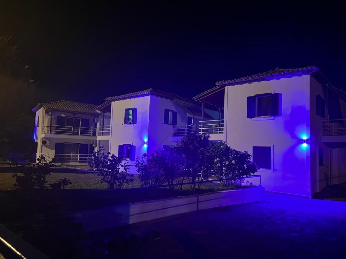 Alexandros Luxury Apartments Nydri Екстериор снимка